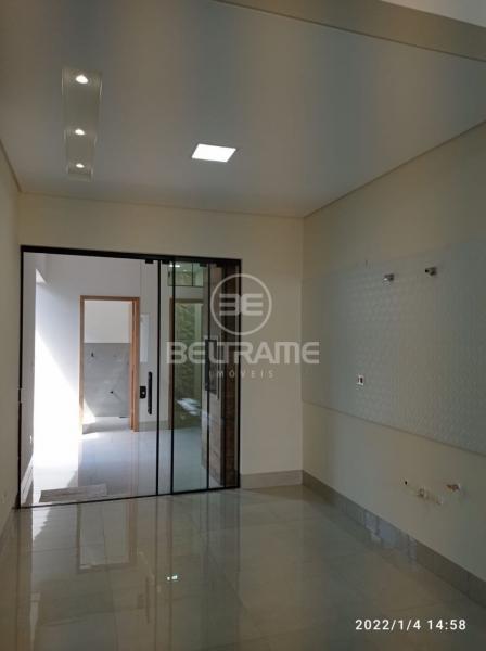 Casa Jardim Fregadolli - Maringá - PR  R$750.000,00