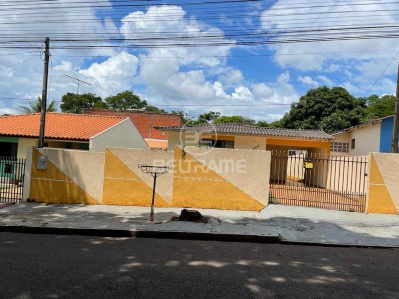 Casa Conj.Habitacional Sanenge III - Maringá   R$380.000,00