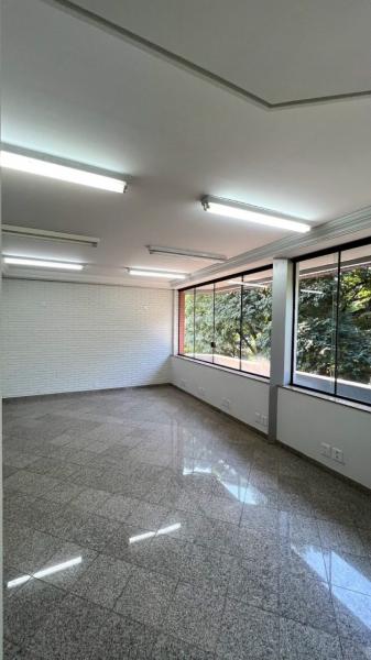 Ed. Comercial - Zona 02  Maringá - PR  R$11.500.000,00