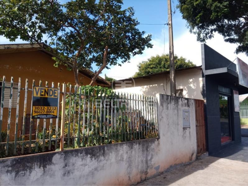 2 Casas + 1 Sala Comercial - Conj.Cidade Alta - R$425.000,00