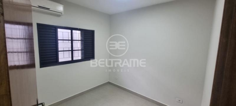 Casa  -  Jardim Itália II  -  Maringá -PR   R$497.800,00