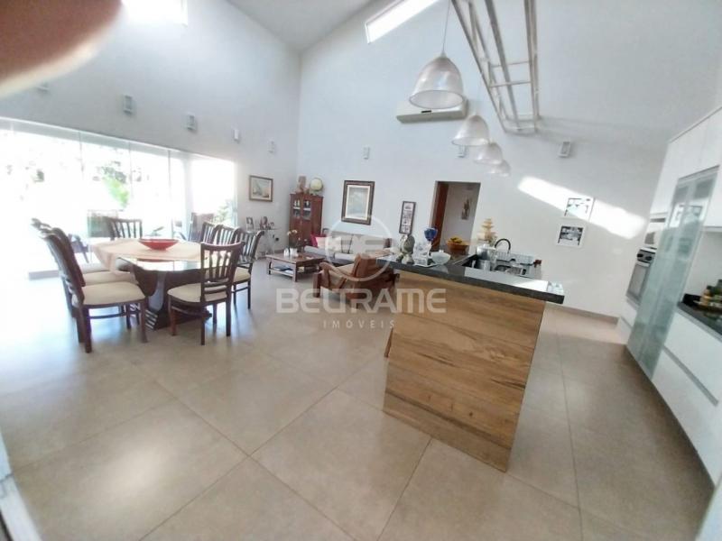 Casa - Cond. Pousada do Paranapanema - R$1.500.000,00