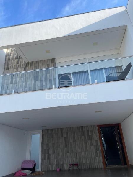 Sobrado residencial  - Zona 03 - R$1.750.000,00