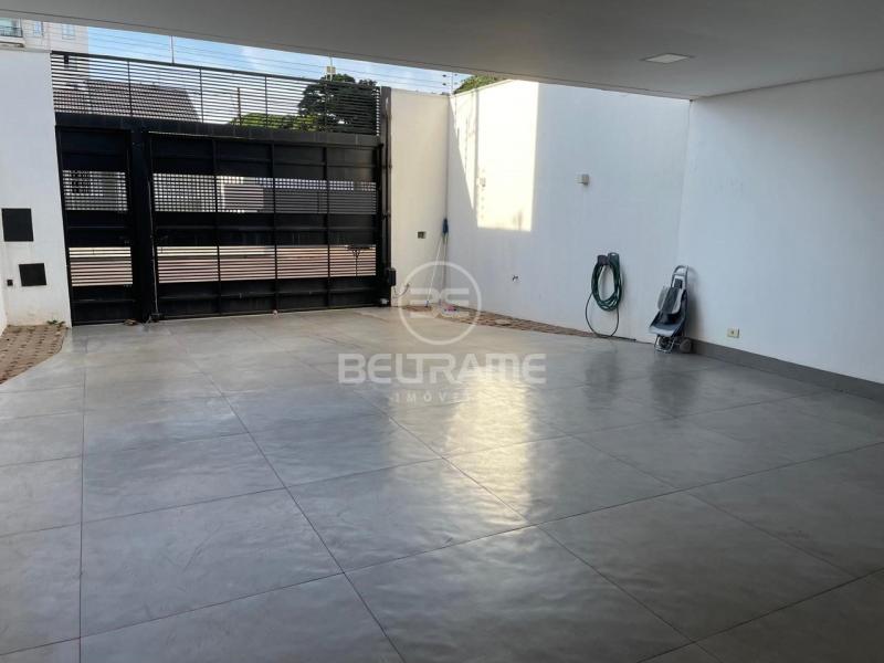 Sobrado residencial  - Zona 03 - R$1.750.000,00