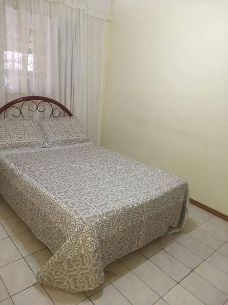 Casa Jardim Ebenezer  - Maringá   R$ 480.000,00