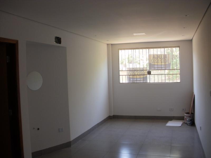 Sala Comercial - Cond. Centro Com. Pinheiros  - R$700,00