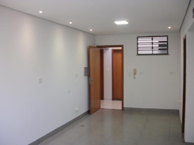 Sala Comercial - Cond. Centro Com. Pinheiros  - R$700,00