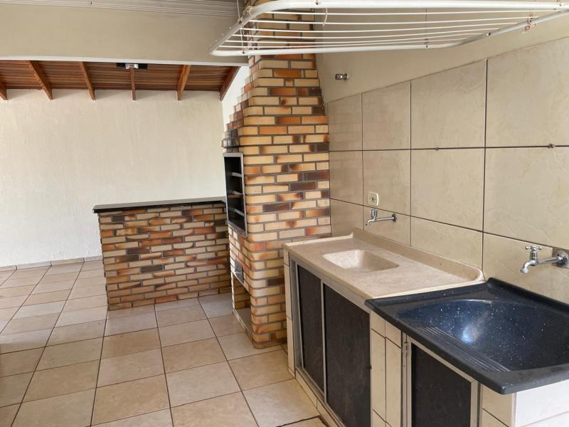 Casa Jardim Paris III Maringá -Paraná   R$ 450.000,00