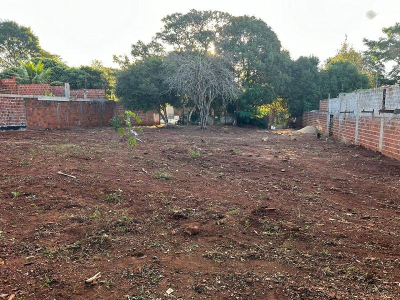 Terreno  Vila  Morangueira    -  Maringá     R$ 450.000,00