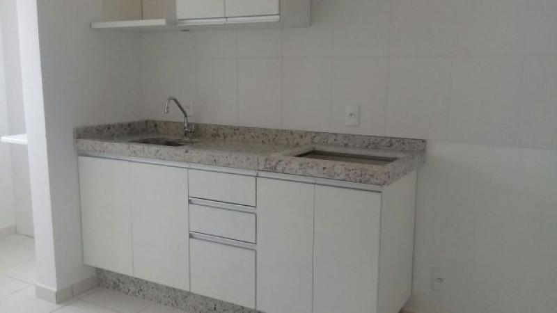 Apto Edificio Torre de Pietra  - Vila Bosque   R$ 390.000,00