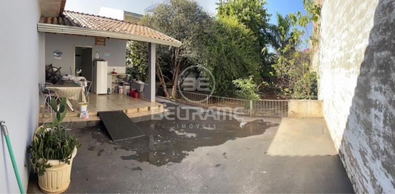 Casa - Zona 05 - Maringá - PR. - R$580.000,00